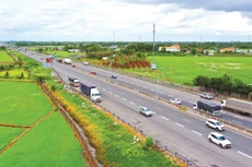 Giai đoạn 2030 - 2040, Việt Nam sẽ có 5.000 km đường cao tốc, 1.541 km đường sắt cao tốc, sân bay quốc tế công suất 175 triệu lượt khách/năm và thêm nhiều cảng nước sâu. Ảnh: Lê Tiên