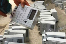 Dự án Mua sắm công tơ, thiết bị đọc xa khắc phục thiên tai năm 2025 và nhu cầu sản xuất - kinh doanh năm 2026 có tổng mức đầu tư 724,557 tỷ đồng, gồm 13 gói thầu. Minh họa: Phú An