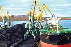 Căng thẳng tại Trung Đông có thể tác động đến chi phí nhập khẩu than pha trộn, vật tư thiết bị, đồng thời ảnh hưởng đến chi phí vận chuyển và giá thành sản phẩm than. Ảnh minh họa: VS st