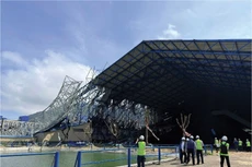 Đội ngũ cán bộ của Bảo hiểm PVI triển khai đánh giá, xử lý thiệt hại sau bão Bualoi tại Nhà máy Nhiệt điện Vũng Áng 2