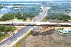 Tổng thu ngân sách nhà nước giai đoạn 2026 - 2030 dự kiến khoảng 16,1 triệu tỷ đồng, gấp 1,7 lần giai đoạn trước, tạo nguồn lực lớn để tiếp tục đầu tư, hiện đại hóa hạ tầng. Ảnh: Song Lê