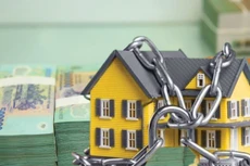 Nghị định số 304/2025/NĐ-CP quy định quyền và trách nhiệm của tổ chức tín dụng, chi nhánh ngân hàng nước ngoài, tổ chức mua bán, xử lý nợ khi thu giữ tài sản bảo đảm. Ảnh minh họa: Lê Thắng