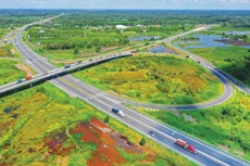 Việc nâng cao chất lượng chuẩn bị dự án, đặc biệt là trong xây dựng phương án tài chính sẽ tăng tính khả thi và khả năng huy động vốn cho dự án. PPP Ảnh: Song Lê