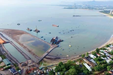 Dự kiến sẽ hình thành khu đô thị lấn biển tại vịnh Đà Nẵng, quy mô khoảng 1.428 ha, ngoài khơi đối diện đường Nguyễn Tất Thành. Ảnh: TN 