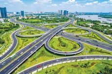 Kết quả thực hiện các gói thầu tương tự là cơ sở để chủ đầu tư đánh giá uy tín nhà thầu, áp dụng chỉ định thầu đối với các gói thầu có yêu cầu tiến độ cấp bách. Ảnh: Chí Cường