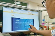 Hệ thống mạng đấu thầu quốc gia có các file slide/video trong mục Hướng dẫn sử dụng cho chủ đầu tư, nhà thầu đối với gói thầu phát hành hồ sơ mời thầu từ ngày 1/7/2025. Ảnh: Nhã Chi