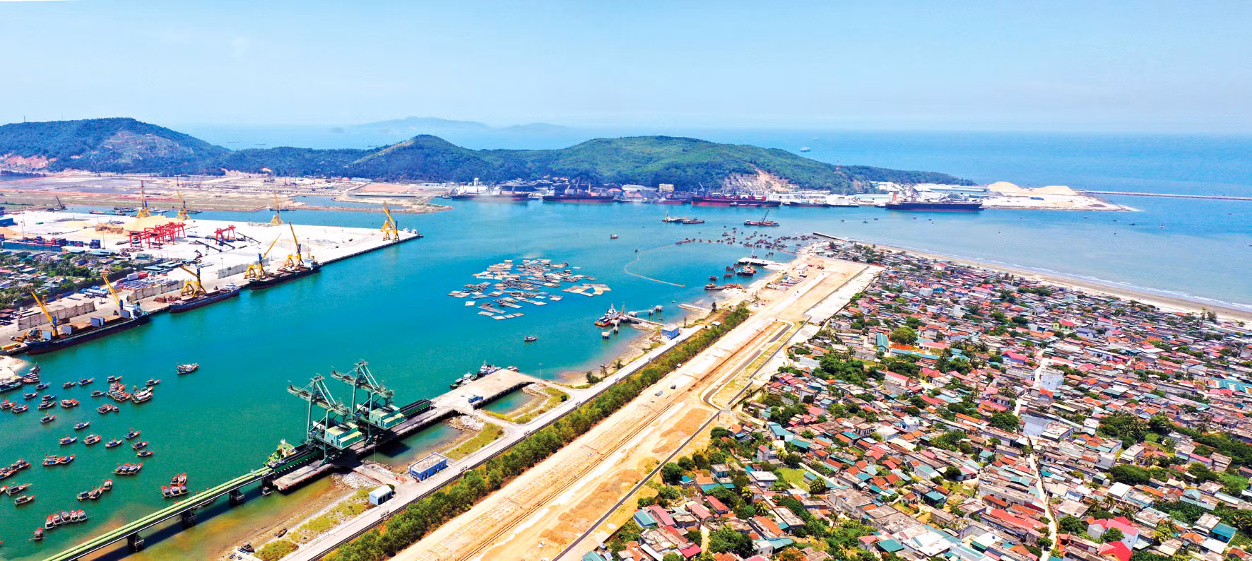 Thanh Hóa đang tập trung thu hút đầu tư vào lĩnh vực hạ tầng, trong đó có cảng biển