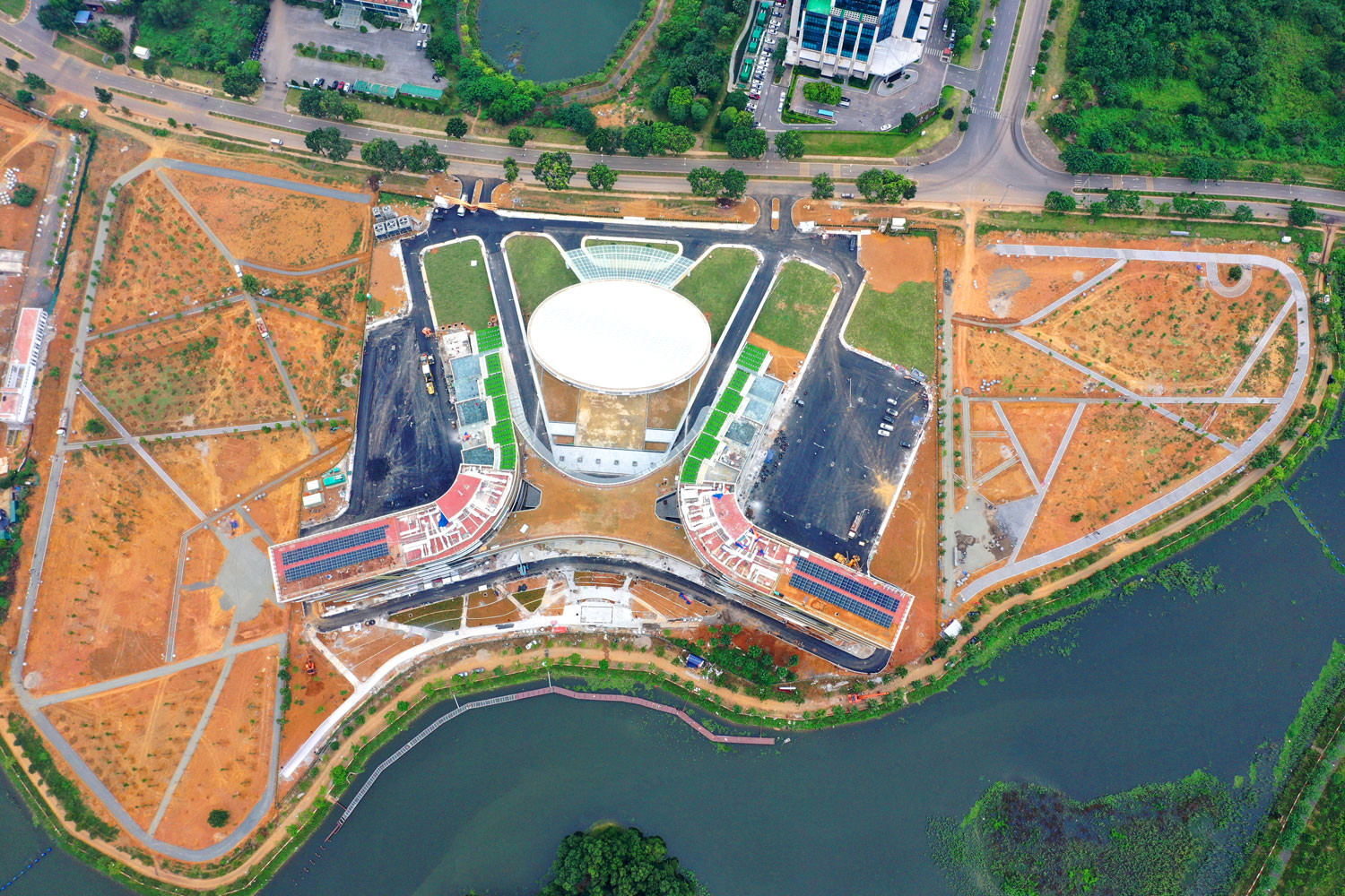 NIC Hòa Lạc nhìn từ trên cao NIC Hòa Lạc nhìn từ trên cao