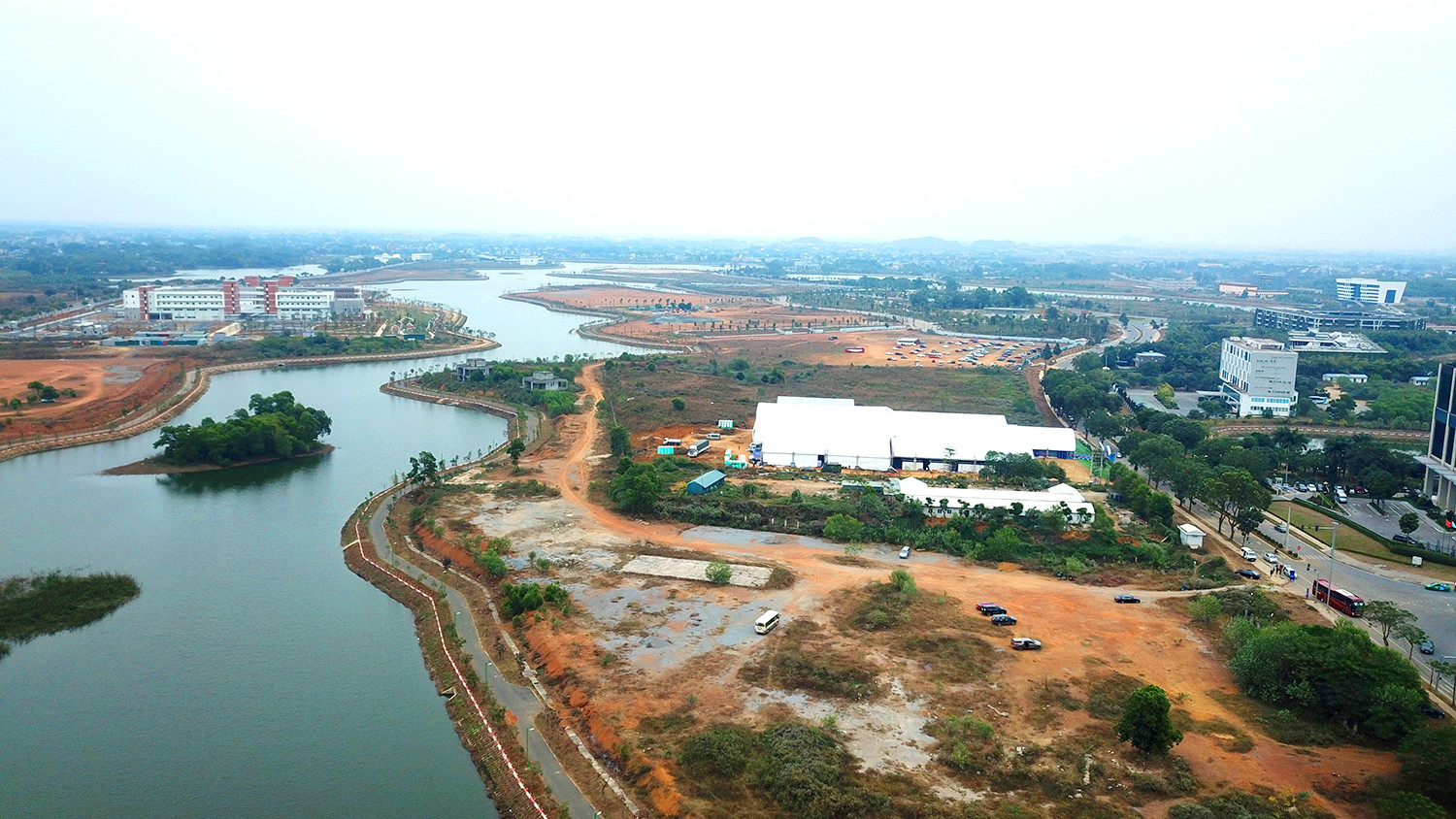 NIC Hòa Lạc những ngày đầu khởi công xây dựng (tháng 1/2021)... NIC Hòa Lạc những ngày đầu khởi công xây dựng (tháng 1/2021)...