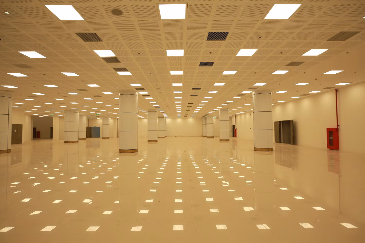 Khu vực trải nghiệm công nghệ của các doanh nghiệp