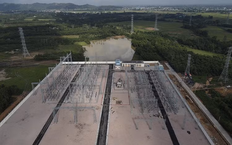 Trạm biến áp 220kV Duy Xuyên và đường dây đấu nối