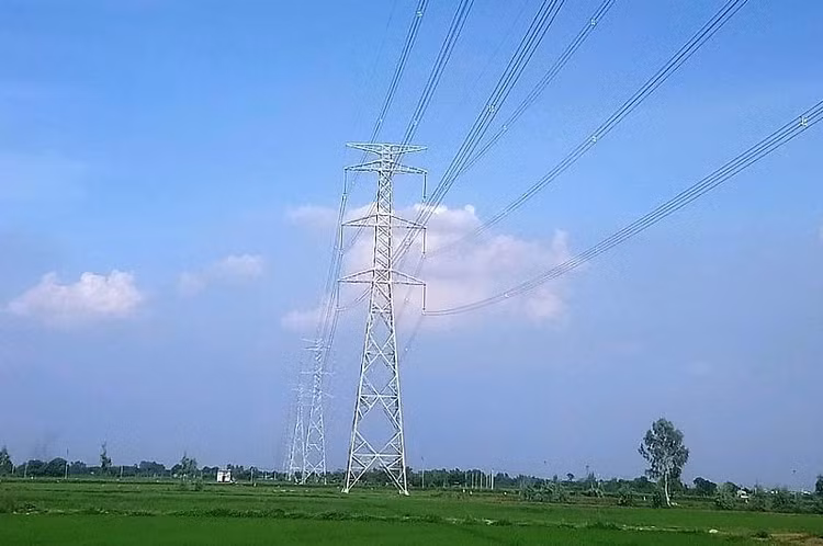 Dự án Đường dây 500kV Tây Hà Nội - Thường Tín đã hoàn thành, đóng điện vào sáng ngày 5/1/2022 (ảnh: EVN)