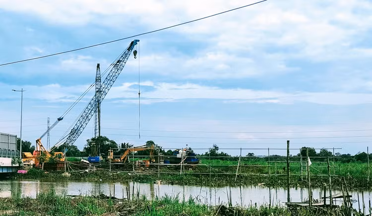 Việc đề xuất “phân nhóm vướng mắc” và giao cho từng sở, ngành liên quan chủ trì phối hợp xem xét giải quyết là rất cần thiết. Ảnh: Bảo Tín