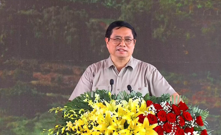 Thủ tướng Chính phủ Phạm Minh Chính đánh giá cao nỗ lực chuẩn bị của các bộ, ngành và 4 địa phương để đủ điều kiện khởi công cao tốc Châu Đốc - Cần Thơ - Sóc Trăng. Ảnh: Ngọc Tuấn 