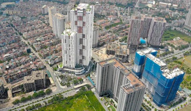 Khối đế thương mại chung cư đang ứ đọng nguồn cung nên JLL gợi ý chuyển đổi mục đích sử dụng. Ảnh: Internet