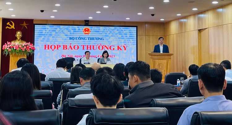 Ông Bùi Huy Sơn, Vụ trưởng Vụ Kế hoạch, Tài chính và Quản lý doanh nghiệp. Ảnh: Việt Anh