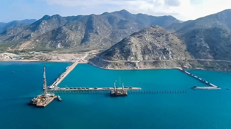 Một góc Cảng tổng hợp Cà Ná (nguồn: Internet)