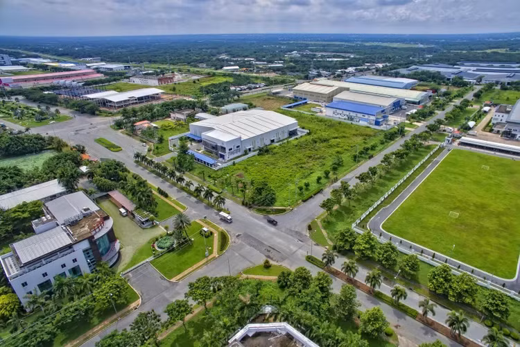 Trong làn sóng Covid-19 lần thứ tư, Việt Nam tiếp tục có các khu công nghiệp mới được thành lập