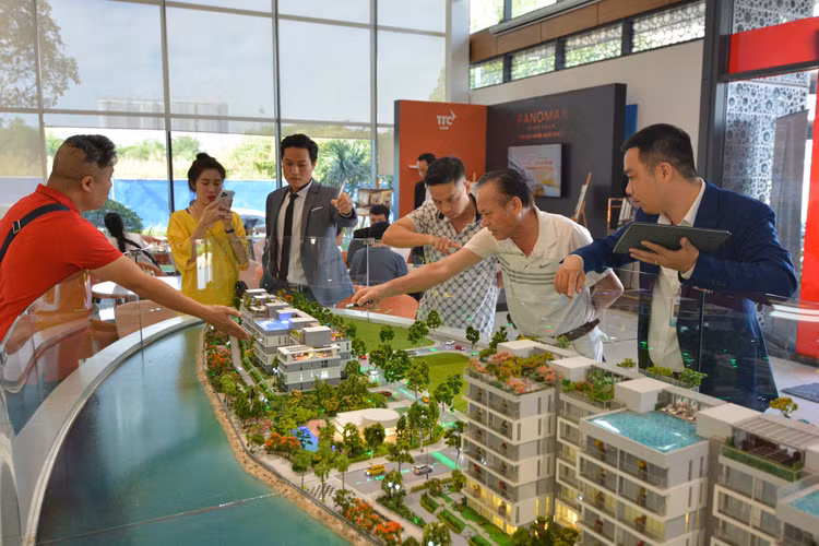 Thị trường bất động sản đang dần ấm lại