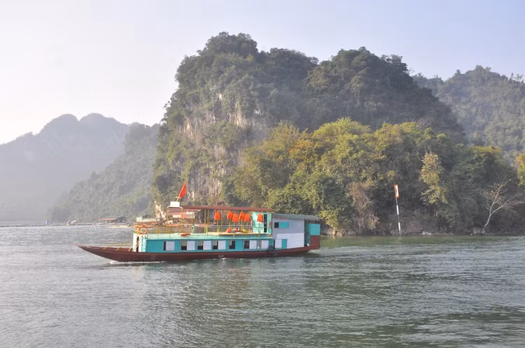 Tỉnh Hòa Bình kêu gọi các nhà đầu tư lớn đầu tư vào các dự án du lịch sinh thái, nghỉ dưỡng tại Khu du lịch Hồ Hoà Bình theo Quy hoạch chung xây dựng Khu du lịch quốc gia Hồ Hoà Bình (Ảnh: HB)