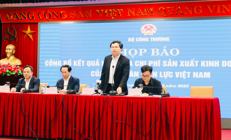 Bộ Công Thương tổ chức cuộc họp báo công bố kết quả kiểm tra chi phí sản xuất kinh doanh điện của Tập đoàn Điện lực Việt Nam ngày 31/3/2023. 