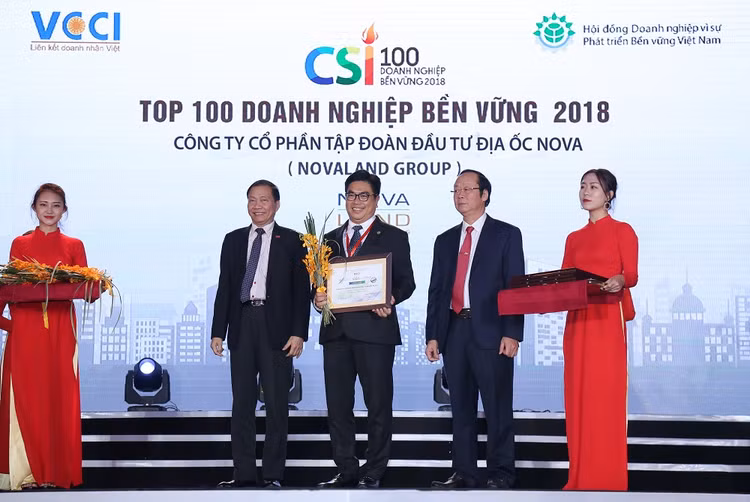 Đại diện Tập đoàn Novaland tại lễ vinh danh Doanh nghiệp bền vững 2018