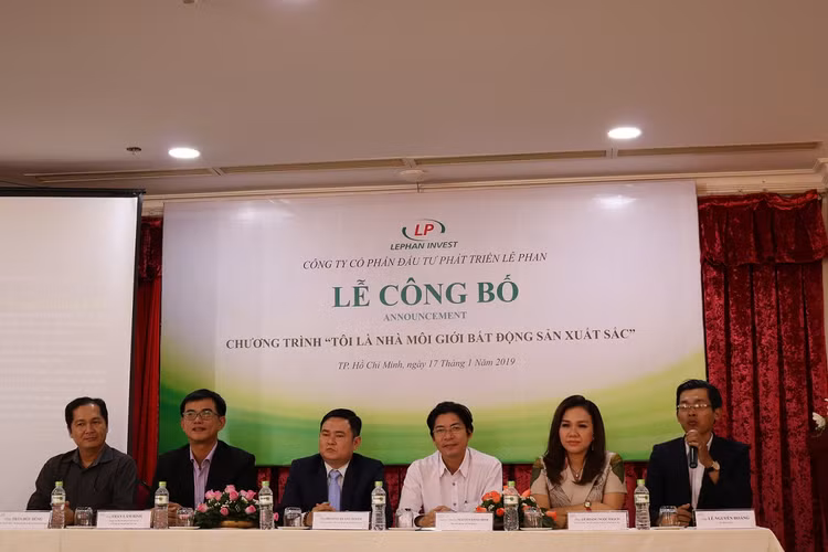 Khởi động chương trình Nhà môi giới bất động sản xuất sắc năm 2019