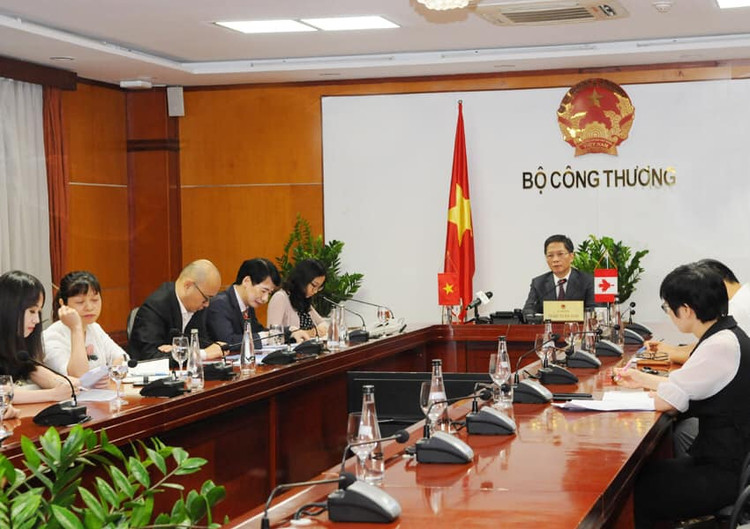 Cuộc họp trực tuyến giữa đại diện Bộ Công Thương và Bộ Thương mại quốc tế, Xúc tiến xuất khẩu và Doanh nghiệp nhỏ Canada (ảnh: MK)