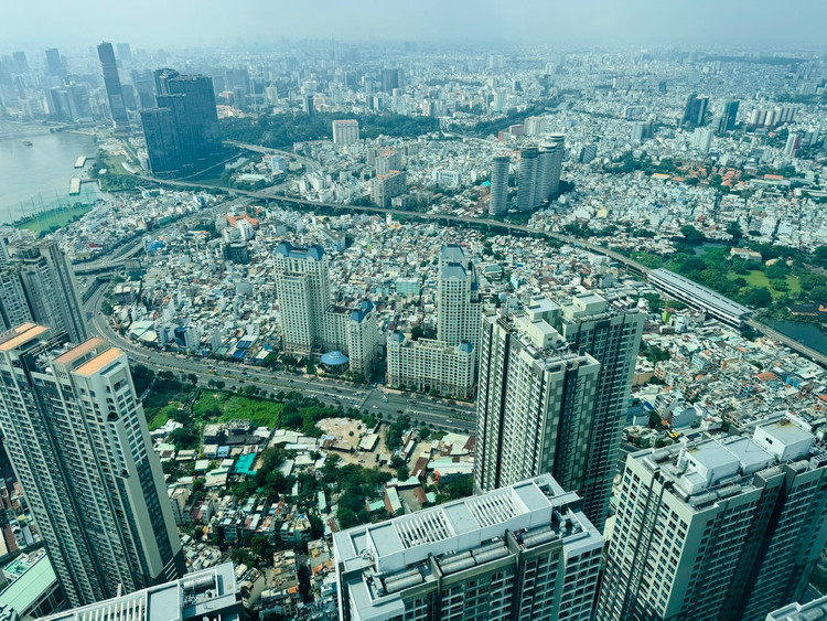 Việc cắt giảm thủ tục cấp phép xây dựng sẽ giúp tiết kiệm thời gian và chi phí cho người dân, doanh nghiệp. Ảnh: Bảo Tín
