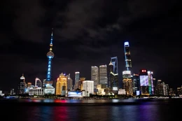 IMF hối thúc Trung Quốc đẩy nhanh cải cách cơ cấu, nâng dự báo tăng trưởng