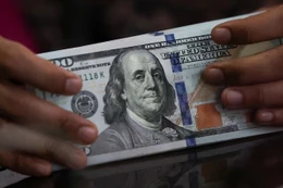 Đồng USD suy giảm trước thềm cuộc họp của Fed