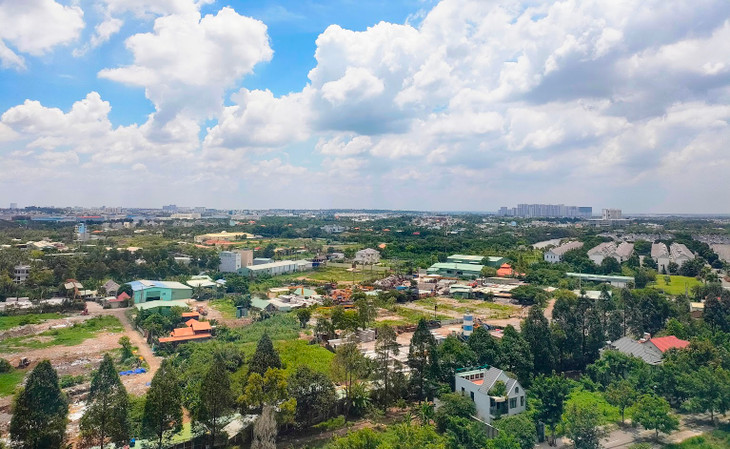 Nhằm tăng tiếp cận tín dụng cho các dự án nhà ở xã hội, nhà ở công nhân, Ngân hàng Nhà nước không nên quy định cứng nhắc về thời hạn cho vay mua nhà ở xã hội tối thiểu. Ảnh: Bảo Tín