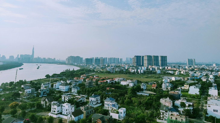 Tại TP.HCM, căn hộ hạng B và hạng A tiếp tục giữ vị thế chủ đạo trong khi nguồn cung căn hộ hạng C tiếp tục khan hiếm. Ảnh: Gia An