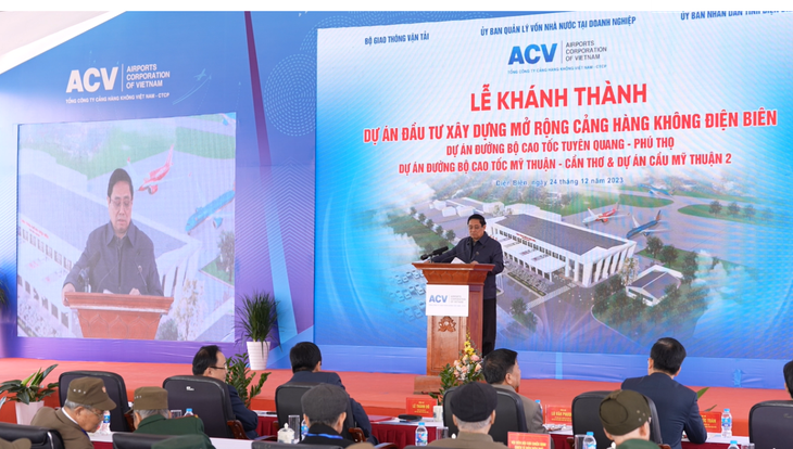 Thủ tướng Chính phủ Phạm Minh Chính cắt băng khánh thành sân bay Điện Biên ảnh 1