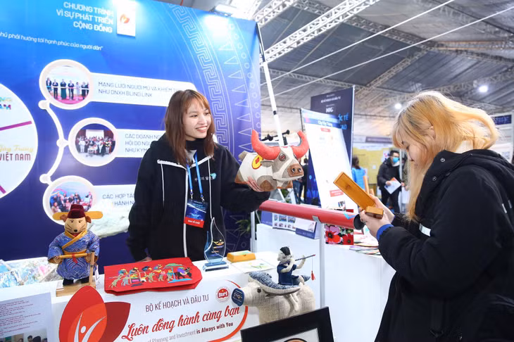 Gian hàng ấn tượng tại VIIE 2021