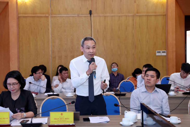 Ông Phan Đức Hiếu, Phó Viện trưởng Viện Nghiên cứu quản lý kinh tế Trung ương, đại diện nhóm nghiên cứu tham mưu xây dựng Dự thảo Đề án trình bày khái lược nội dung Đề án