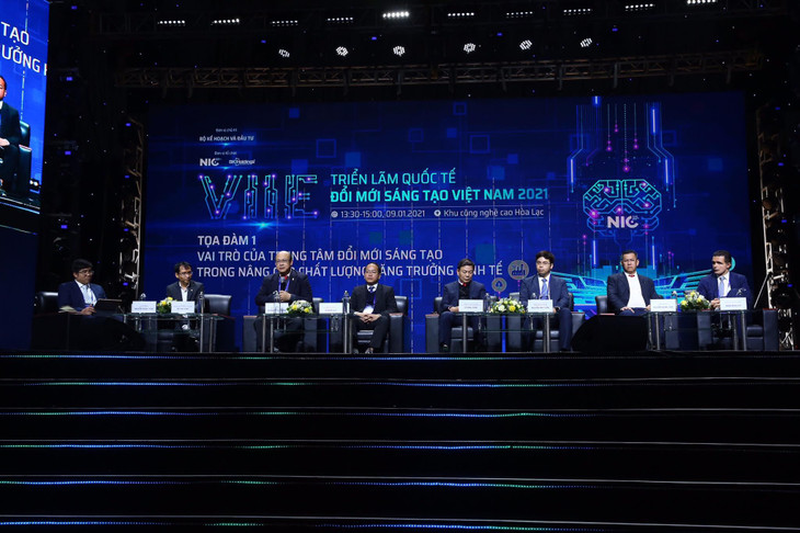 Một trong số 5 Tọa đàm diễn ra trong khuôn khổ Triển lãm