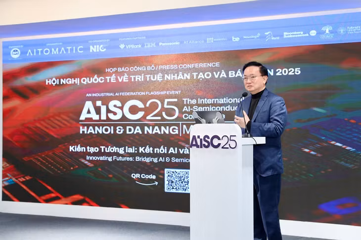 TS. Christopher Nguyễn, nhà sáng lập Aitomatic TS. Christopher Nguyễn, nhà sáng lập Aitomatic