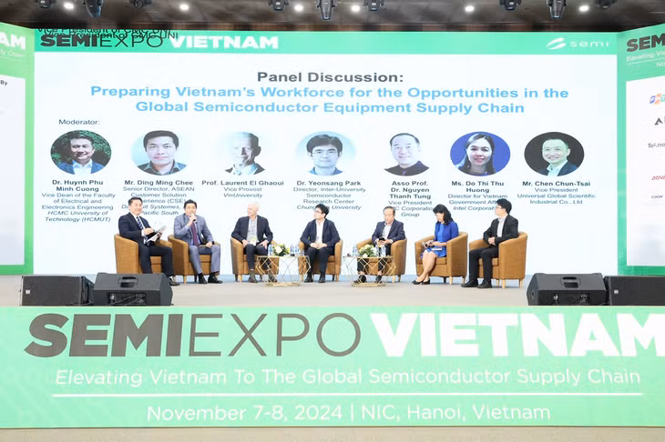 Các đại biểu đến từ các Viện, trường, doanh nghiệp bán dẫn tham gia thảo luận tại Diễn đàn