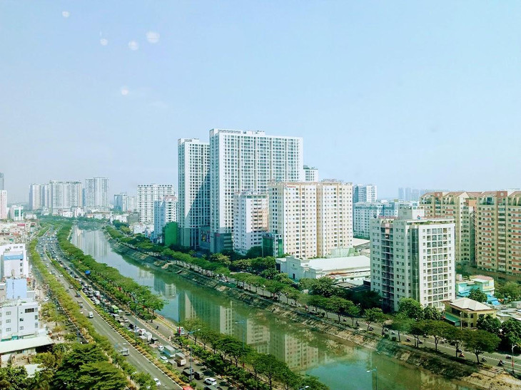 Lượng mở bán mới được ước tính dựa trên giả định TP.HCM duy trì tình trạng “bình thường mới” trong ba tháng cuối năm. Ảnh: Ngô Bảo Tín