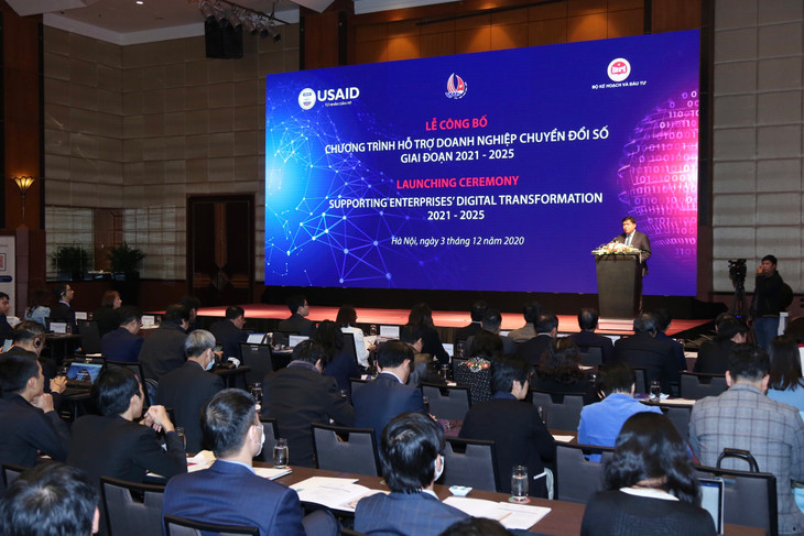 Bộ trưởng Bộ Kế hoạch và Đầu tư Nguyễn Chí Dũng phát biểu tại buổi lễ