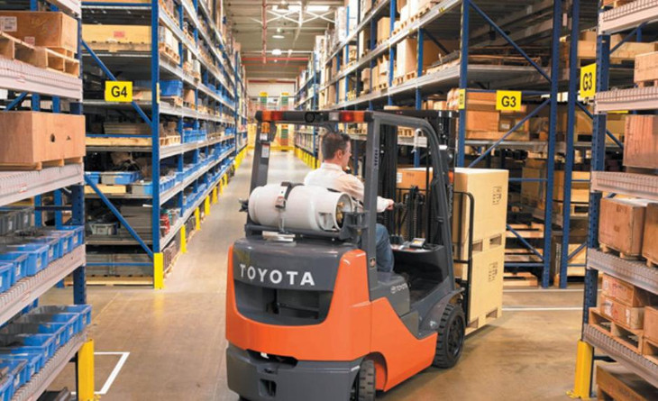 Mặt hàng xe nâng sử dụng trong kho hàng tại cảng hàng không có được coi là hàng hóa chủng loại đặc biệt hay không đang tạo ra cách hiểu khác biệt giữa Vietnam Airlines miền Nam và Nhà thầu PDF Việt Nam. Ảnh minh họa: Internet Mặt hàng xe nâng sử dụng trong kho hàng tại cảng hàng không có được coi là hàng hóa chủng loại đặc biệt hay không đang tạo ra cách hiểu khác biệt giữa Vietnam Airlines miền Nam và Nhà thầu PDF Việt Nam. Ảnh minh họa: Internet