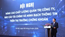 Thứ trưởng Bộ Tài chính Nguyễn Đức Chi phát biểu tại Hội nghị