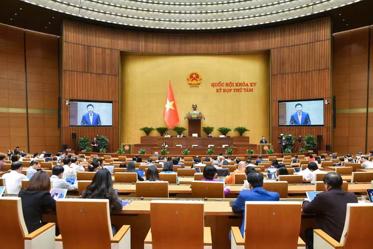 Sáng 23/11, Quốc hội nghe Phó Thủ tướng Chính phủ Lê Thành Long trình bày Tờ trình về Dự án Luật Quản lý và đầu tư vốn nhà nước tại doanh nghiệp