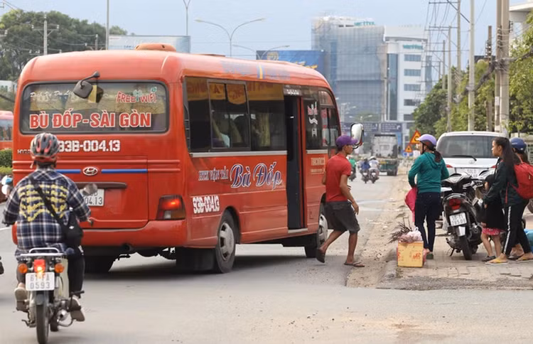 Bộ GTVT yêu cầu mạnh tay xử “xe dù, bến cóc” dịp nghỉ lễ 30/4 và 1/5. Ảnh chỉ mang tính minh họa. Nguồn Internet
