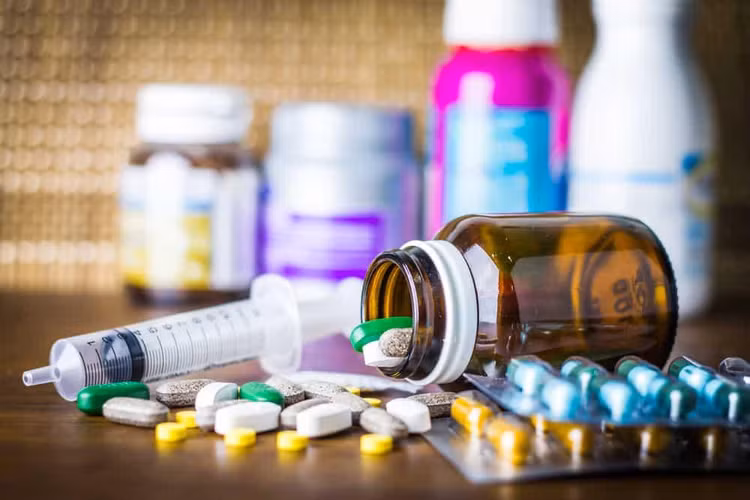 Cần phải có quy định thật chi tiết về việc đấu thầu trang thiết bị y tế, vật tư tiêu hao, hóa chất, bởi mặt hàng y tế có đặc thù riêng. Ảnh chỉ mang tính minh họa. Nguồn Internet