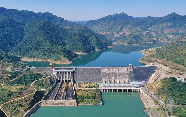 Hủy kết quả vì vi phạm nguyên tắc đánh giá tại Gói thầu mua sắm thiết bị cho Thủy điện Sơn La. Ảnh chỉ mang tính minh họa. Nguồn Internet