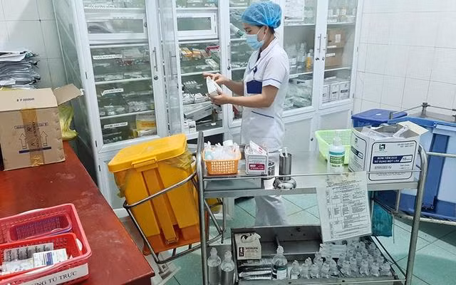 Tình trạng thiếu thuốc, vật tư, trang thiết bị y tế nghiêm trọng xảy ra ở nhiều cơ sở y tế từ quý I - II/2022, nhưng đến nay vẫn chưa có nhiều cải thiện. Ảnh chỉ mang tính minh họa. Nguồn Internet