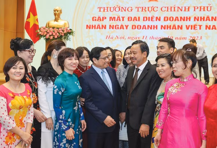 Tại cuộc gặp mặt doanh nghiệp nhân ngày Doanh nhân, Thủ tướng Phạm Minh Chính cho biết sẽ tập trung tổ chức triển khai hiệu quả Nghị quyết 41-NQ/TW vừa được Bộ Chính trị ban hành. Ảnh: Quý Bắc