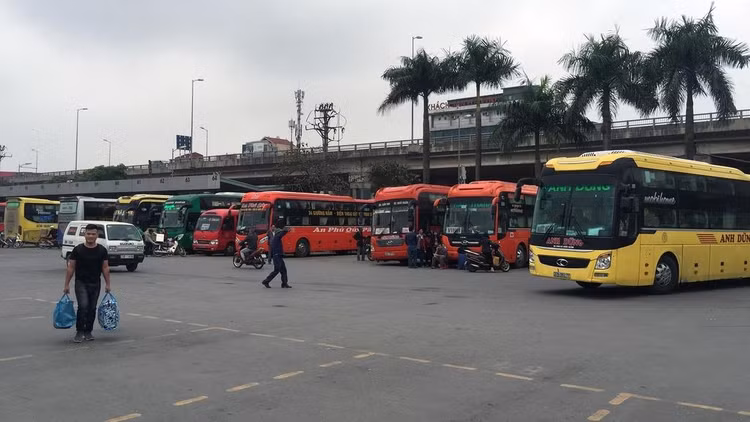 Hà Nội tạm dừng chở khách đến 37 tỉnh, thành thành phố từ ngày 18/7